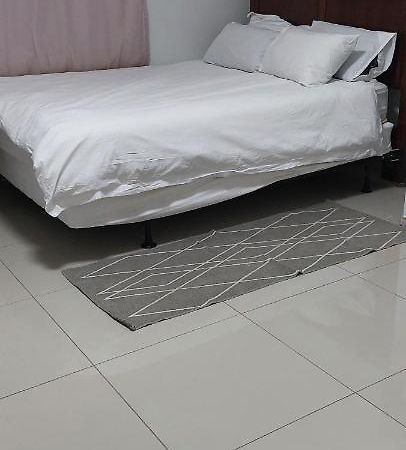 Special Inn Bed And Breakfast Windhoek Dış mekan fotoğraf